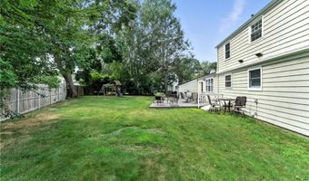 10 Mark Dr, Cranston, RI 02920