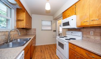 1031 N Maple Rd, Ann Arbor, MI 48103