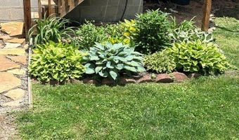 218 Central Ave, Ansted, WV 25812
