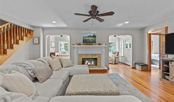 151 Old Jenckes Hill Rd, Lincoln, RI 02865