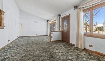 4317 W Linecrest Dr, Alsip, IL 60803