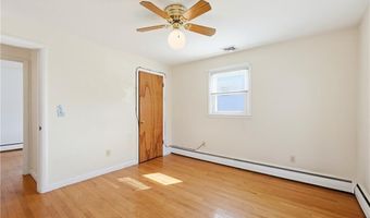 145 Glenwood Dr, North Kingstown, RI 02852