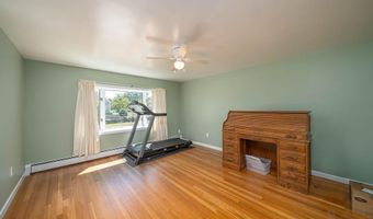 130 Austin Rd, North Kingstown, RI 02852