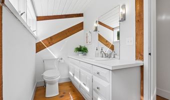 313 Berlin Rd, Bolton, MA 01740