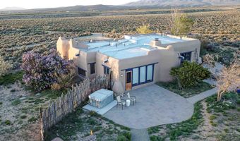 135 Mesa Sea, Arroyo Hondo, NM 87513