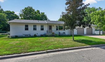 1424 Ash St, Alexandria, MN 56308