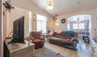 8735 W PINEVETA Dr W, Arizona City, AZ 85123