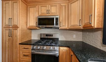 1423 Shanabrook Dr, Akron, OH 44313