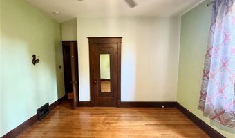 439 E 8th St, Alton, IL 62002