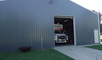 2933 Ashley Dr, Adrian, MI 49221