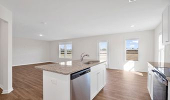 208 Buggy Top Ln, Autryville, NC 28318