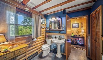 602 E River View Dr, Austinburg, OH 44010