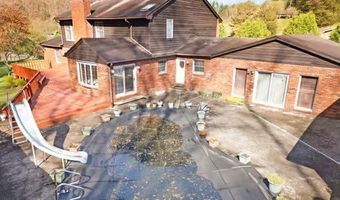 152 Daniels Crk, Banner, KY 41603