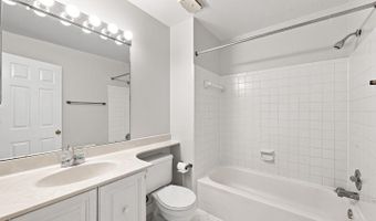 5105 SKYLINE VILLAGE Ct #8, Alexandria, VA 22302