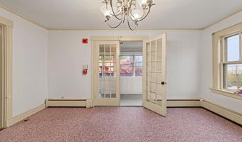 28 Central Sq, Bristol, NH 03222