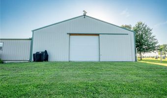 23058 160th St, Altamont, MO 64620