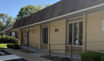 304 Laurens St NW, Aiken, SC 29801