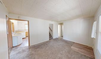 3908 Ontario St, Ames, IA 50014