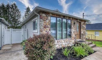 149 Hillside Ave, Harveys Lake, PA 18618