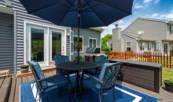 1231 Edgewater Ln, Antioch, IL 60002