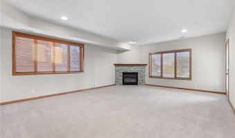 2535 Superior Ln NW, Rochester, MN 55901
