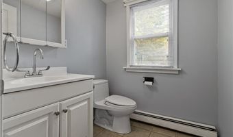 40 Remington Ave, Burrillville, RI 02858