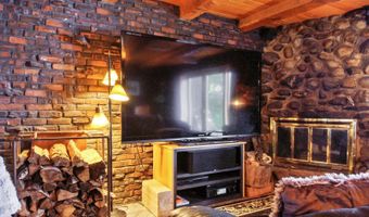 60 Abena Shr, Belgrade, ME 04917