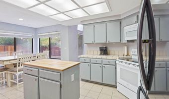 318 Redrock Dr, Antioch, CA 94509