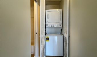 2474 Kapiolani Blvd 401, Honolulu, HI 96826