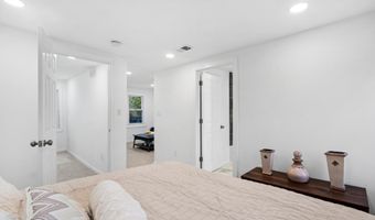 107 CLINTON St, Delaware City, DE 19706