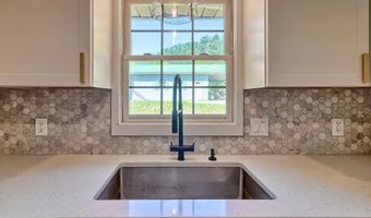 5404 Fairview Rd, Batesburg Leesville, SC 29006