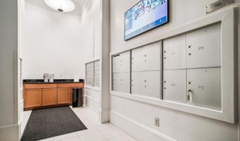 309 HOLLAND 327, Alexandria, VA 22314