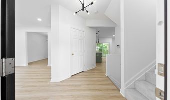 2032 S LANGLEY St, Arlington, VA 22204