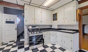 213 215 W 4th Ave, Aurora, MN 55705