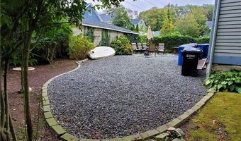 28 Narragansett Ave 1, Newport, RI 02840