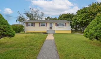 52 Cedar Rd, Amityville, NY 11701