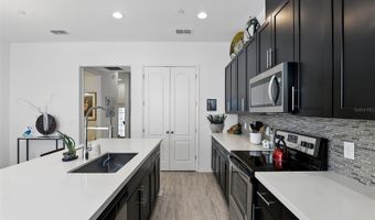 439 WINDMILL PALM Cir, Altamonte Springs, FL 32701