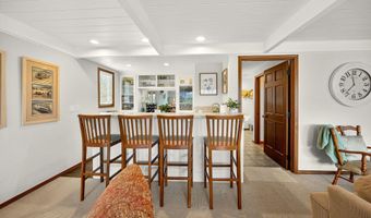 500 Pompadour Dr, Ashland, OR 97520