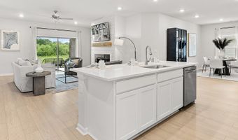 17990 Longleaf Dr, Athens, AL 35611