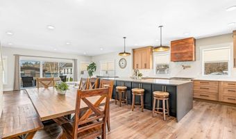 70 Sunset Dr, Belmont, NH 03220