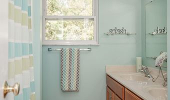 8069 Ashgrove Dr, Anderson Twp., OH 45244