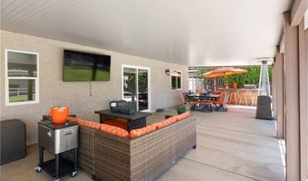 33127 Camelot Dr, Yucaipa, CA 92399