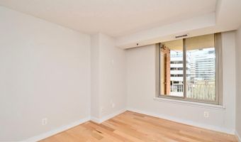 7500 WOODMONT Ave S712, Bethesda, MD 20814