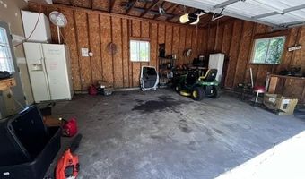 351 Center St, Algonac, MI 48001