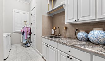 2537 Tiger Crossing Dr, Baton Rouge, LA 70810