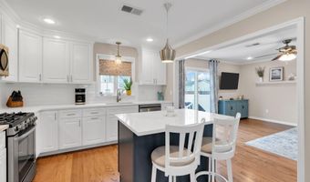 3 Harrison Ave, Aberdeen, NJ 07747