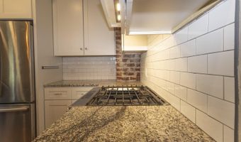 703 Johnson Ave, Ava, MO 65608