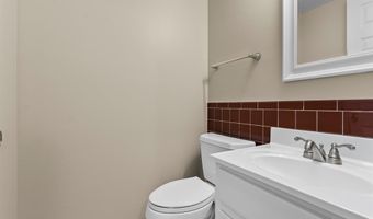 13338 Hiddendale Ln, Ballwin, MO 63021