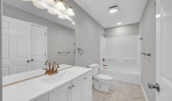 332 Beach Ave, Beachwood, NJ 08722