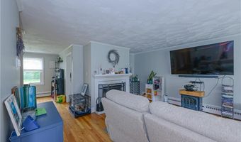 44 Dudley Ave, Newport, RI 02840